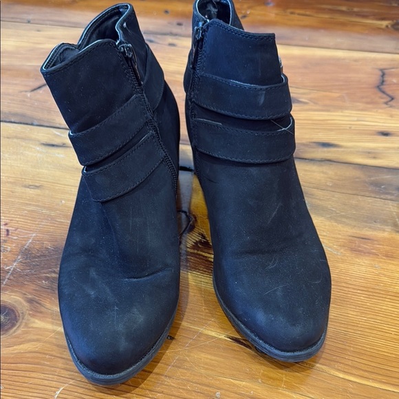 Black Ankle Boots with Decorative Strap and Wedge Heel size 8.5 - Picture 6 of 8